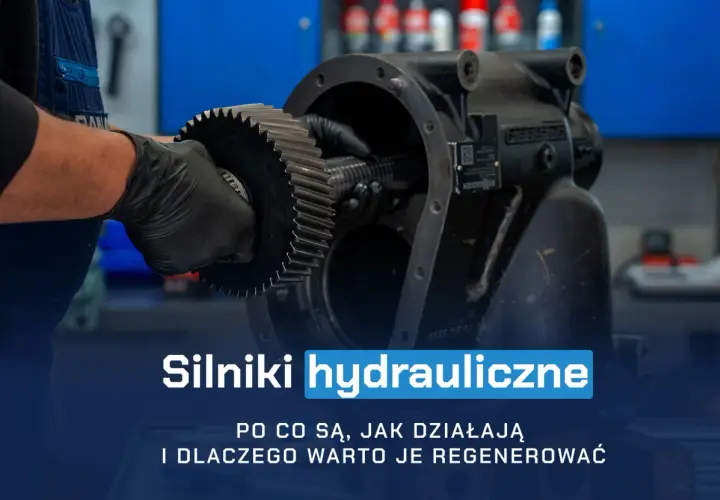 Mechanik montuje zębatkę w obudowie, ilustrując zasadę działania silnika hydraulicznego.